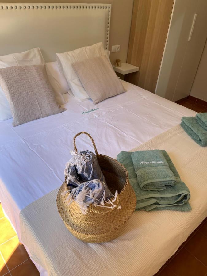 Bonito Apartamento Con Terraza, Jardin Y Piscina Cala 'n Bosch Buitenkant foto