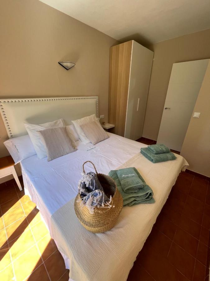 Bonito Apartamento Con Terraza, Jardin Y Piscina Cala 'n Bosch Buitenkant foto